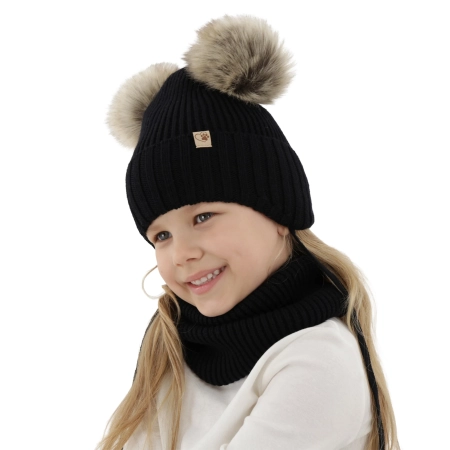 Czapka i komin dla dziewczynki zimowy komplet, czarny, wiązany, 100% wełniany merino, z dwoma pomponami Silvia-1