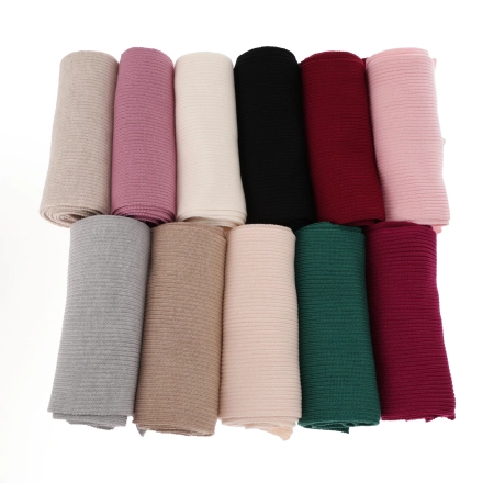 Szalik zimowy damski, biały, 100% wełniany merino, Jessica-2
