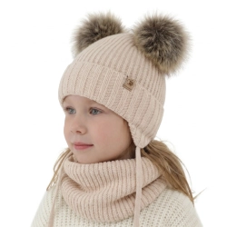 Czapka i komin dla dziewczynki zimowy komplet, jasnoróżowy wiązany, 100% wełniany merino, z dwoma pomponami Silvia-1
